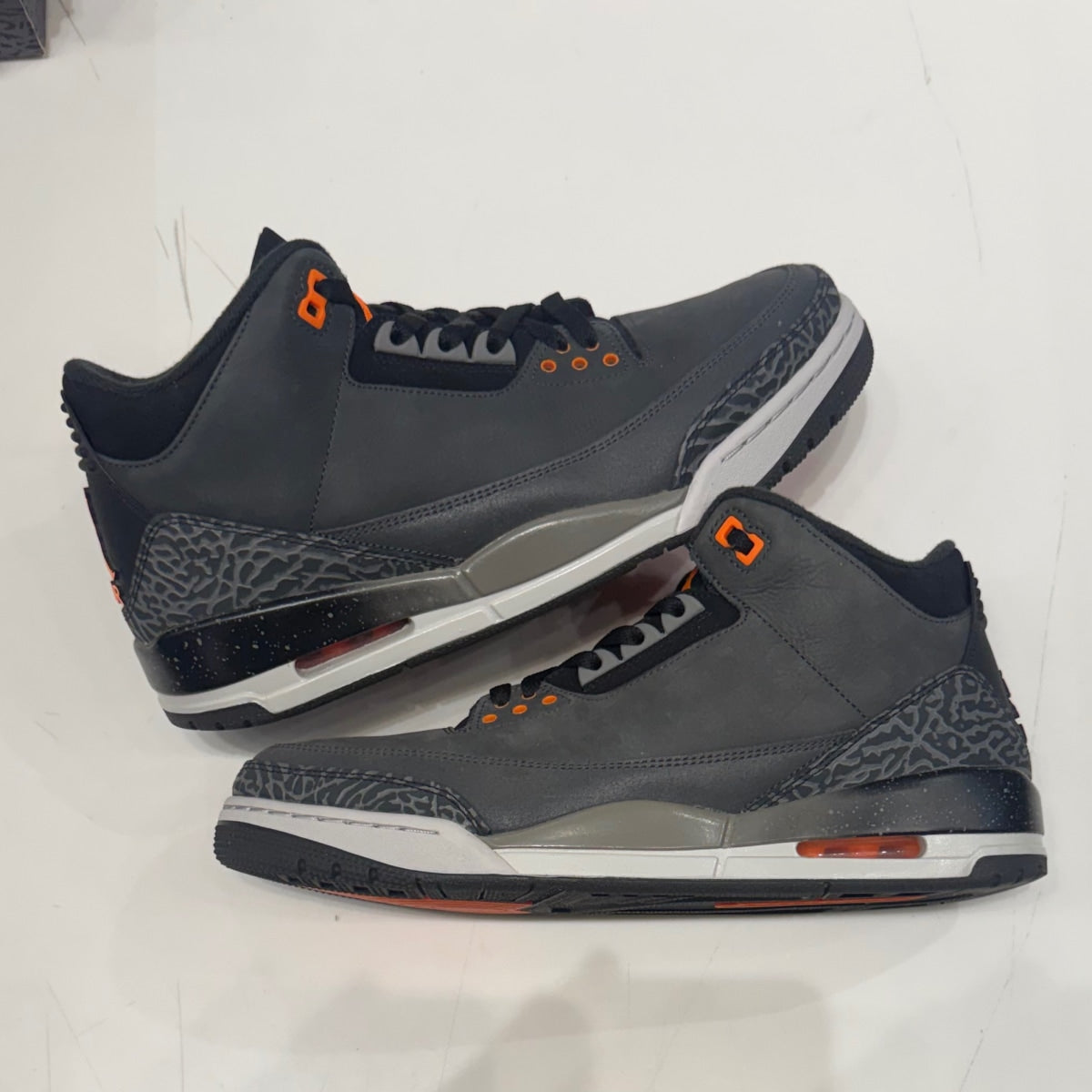 Jordan 3 Retro Fear Pack (2023) Size 11 (Lightly Worn Pre-Owned) - Image 2