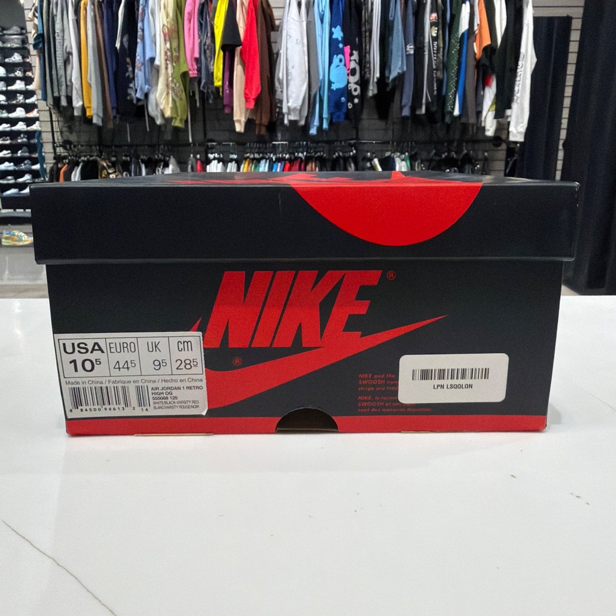 Jordan 1 Retro Black Toe (2016) Size 10.5 (Lightly Worn Pre-Owned) - aux
