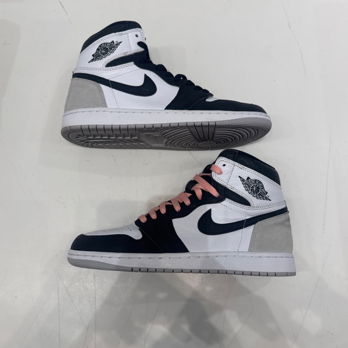 Jordan 1 Retro High OG Bleached Coral Size 10 (Lightly Worn Pre-Owned) - Image 1