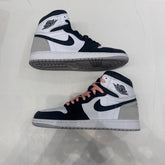 Jordan 1 Retro High OG Bleached Coral Size 10 (Lightly Worn Pre-Owned) - Image 1