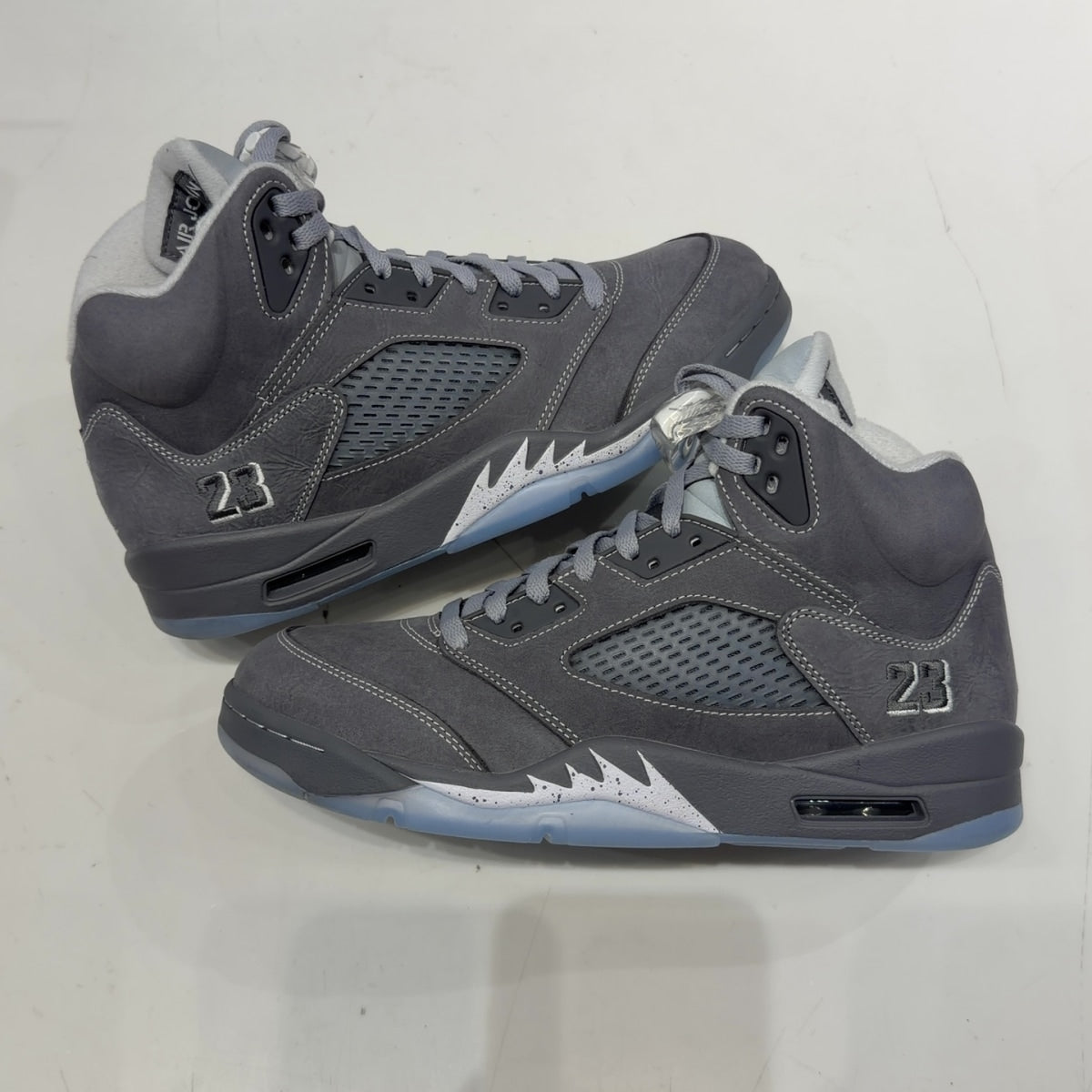 Jordan 5 Retro Wolf Grey (2026) - Image 2