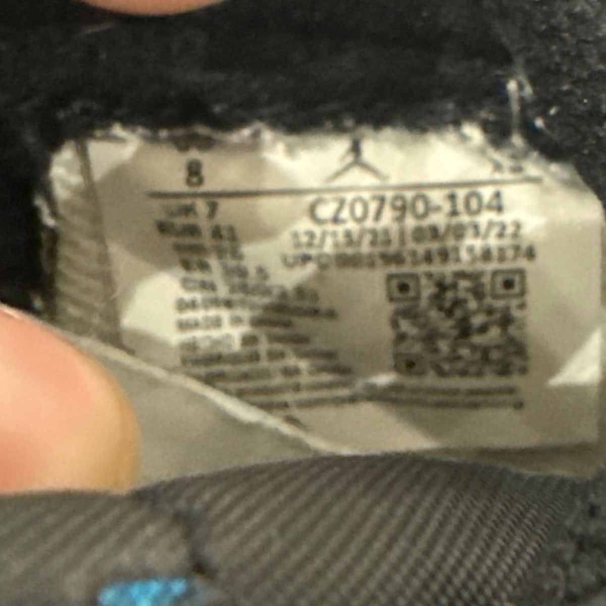 Jordan 1 Retro Low OG Black Dark Powder Blue Size 8 (VNDS Pre-Owned) - Image 6