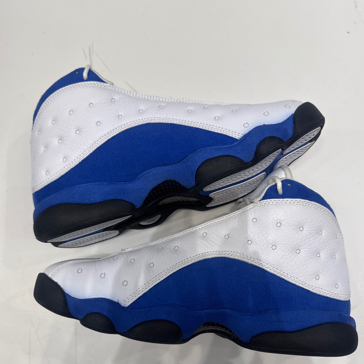 Jordan 13 Retro White Hyper Royal Black Size 10 (VNDS Pre-Owned) - Image 3