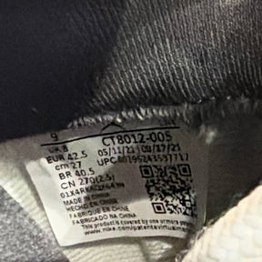 Jordan 11 Retro Cool Grey (2021) Size 9 (Lightly Worn Pre-Owned) - box