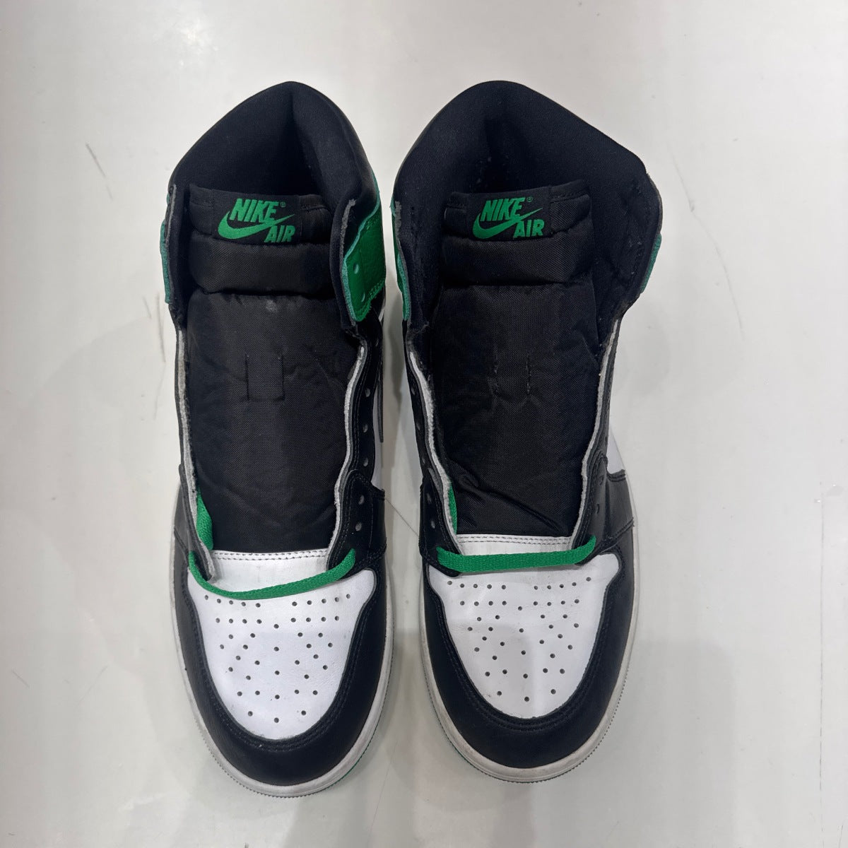 Jordan 1 Retro High OG Lucky Green Size 11.5 (Lightly Worn Pre-Owned) - Image 4