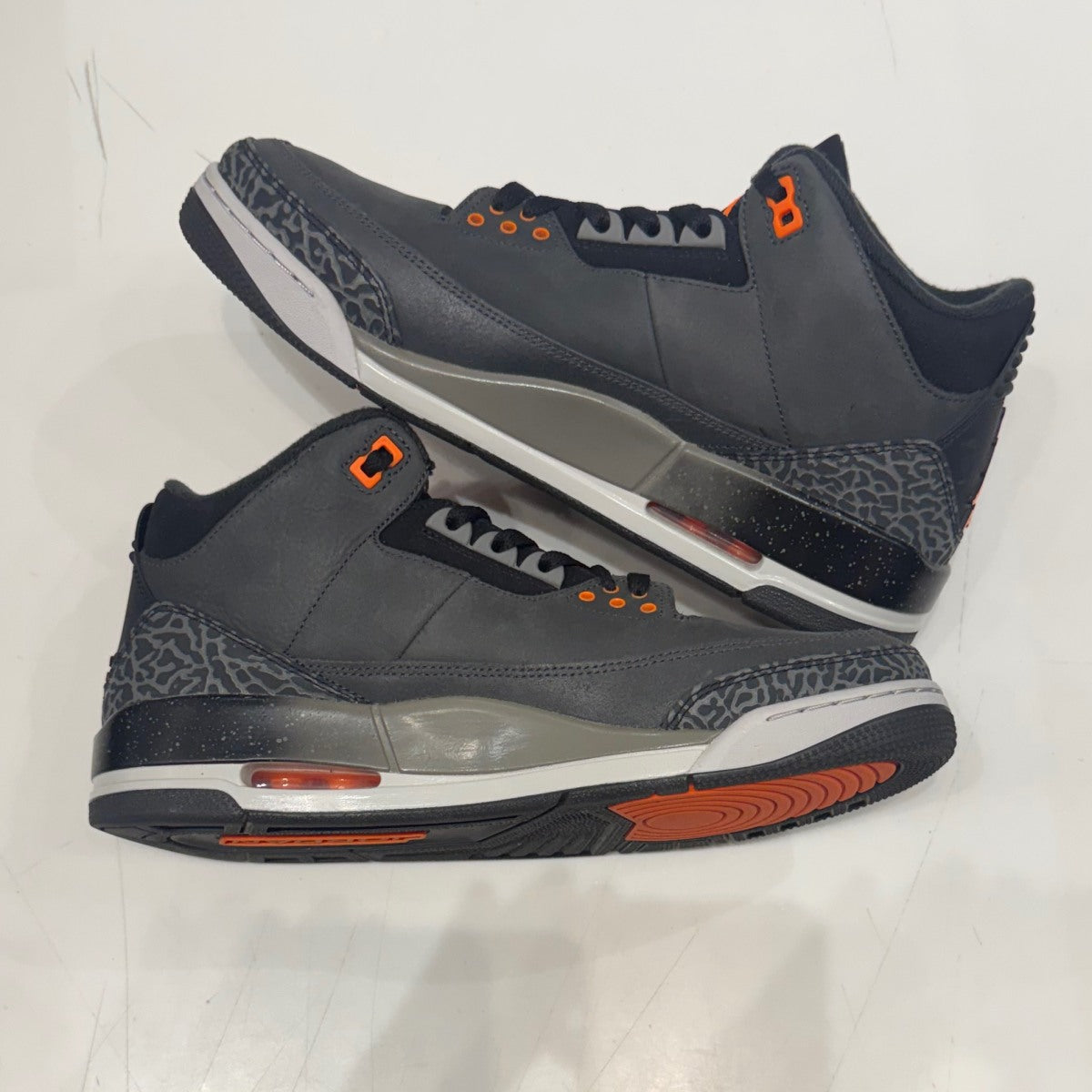Jordan 3 Retro Fear Pack (2023) Size 11 (Lightly Worn Pre-Owned) - Image 3