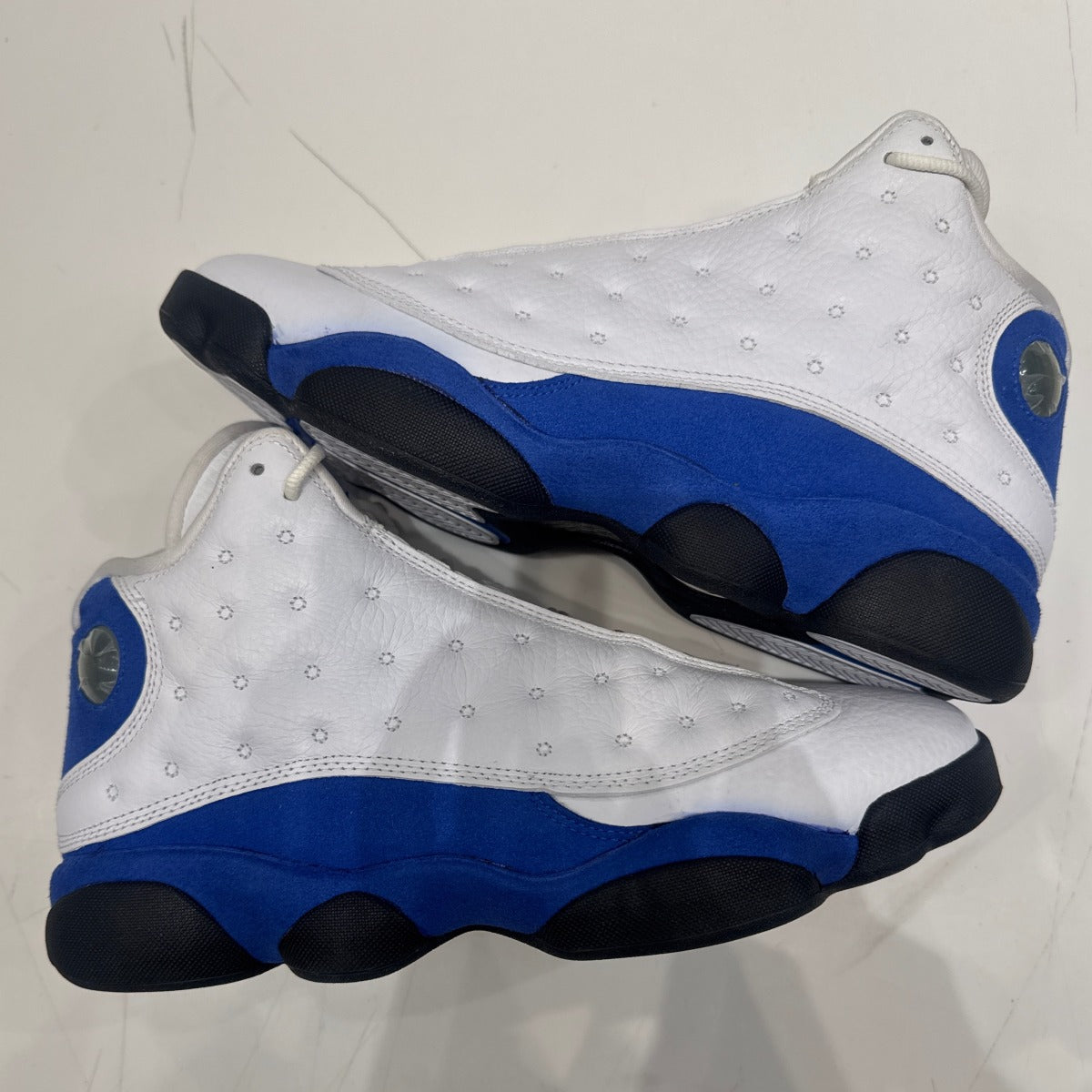 Jordan 13 Retro White Hyper Royal Black Size 10 (VNDS Pre-Owned) - Image 2