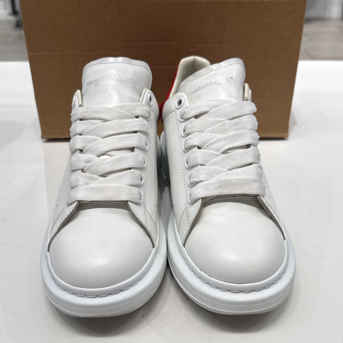 Alexander McQueen Oversized Red Size 42 (Lightly Worn Pre-Owned) - Image 4