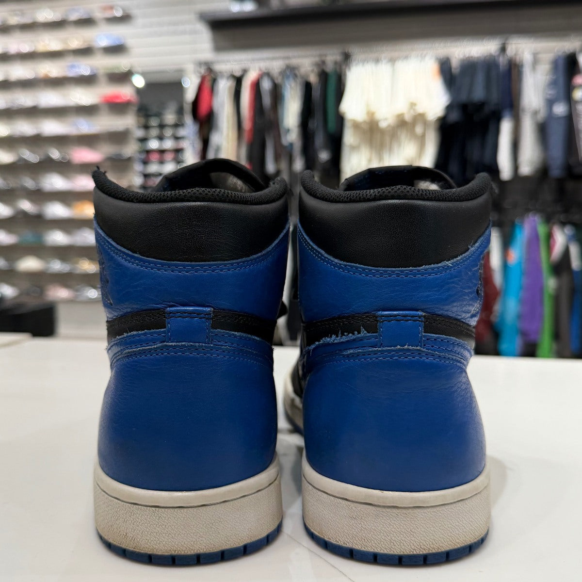 Jordan 1 Retro Royal (2017) Size 9.5 (Moderately Worn Pre-Owned) - Image 5