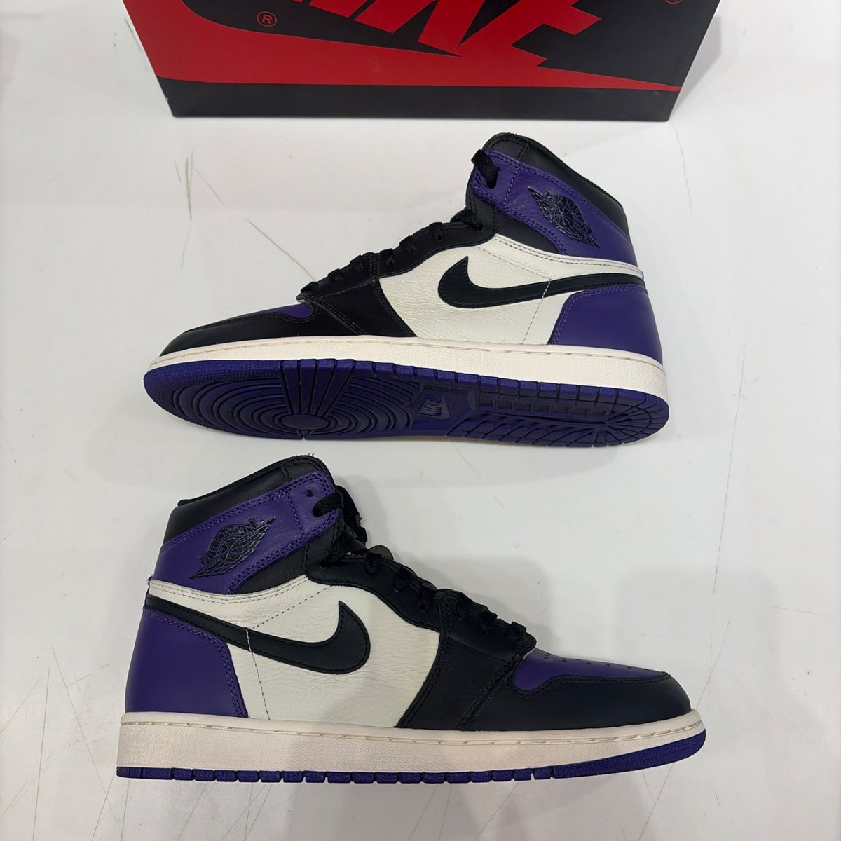 Jordan 1 Retro High Court Purple Size 10.5 (Lightly Worn Pre-Owned) - back