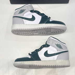 Jordan 1 Mid SE Oxidized Green (GS) - Image 2