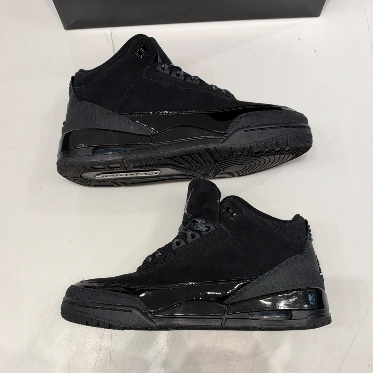 Jordan 3 Retro Black Cat (2025) Size 10 (Lightly Worn Pre-Owned) - back