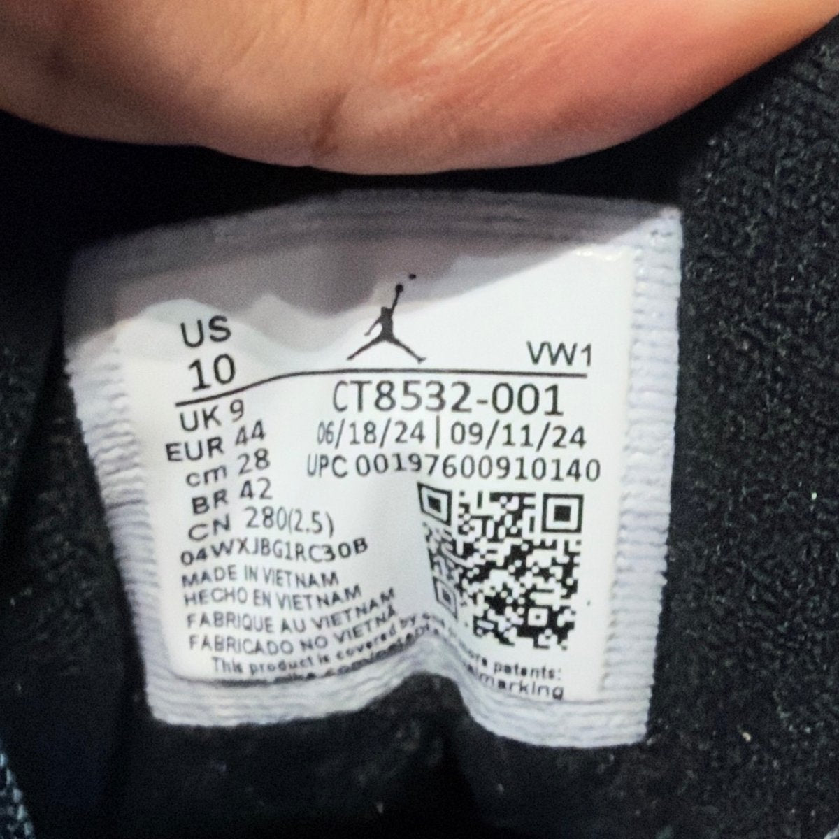 Jordan 3 Retro Black Cat (2025) Size 10 (Lightly Worn Pre-Owned) - sole