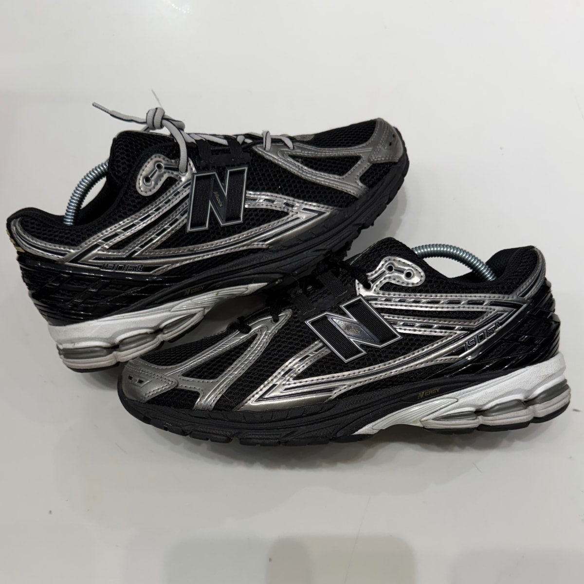 New Balance 1906R Black Grey White Size 10 (Lightly Worn Pre-Owned) - Image 2