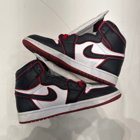 Jordan 1 Retro High Bloodline Size 8 (Moderately Worn Pre-Owned) - Image 3