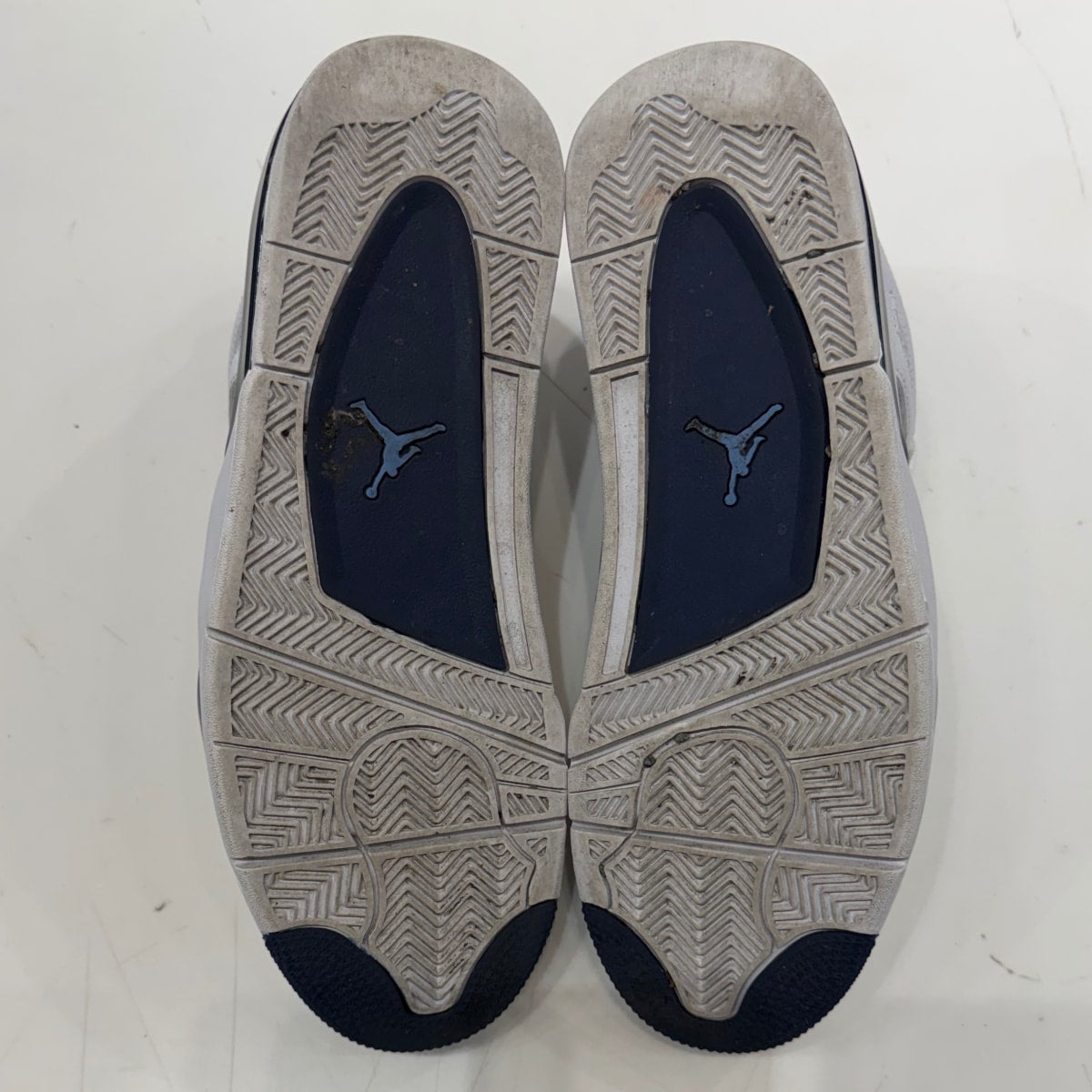 Jordan 4 Retro Columbia (2015) - Image 6