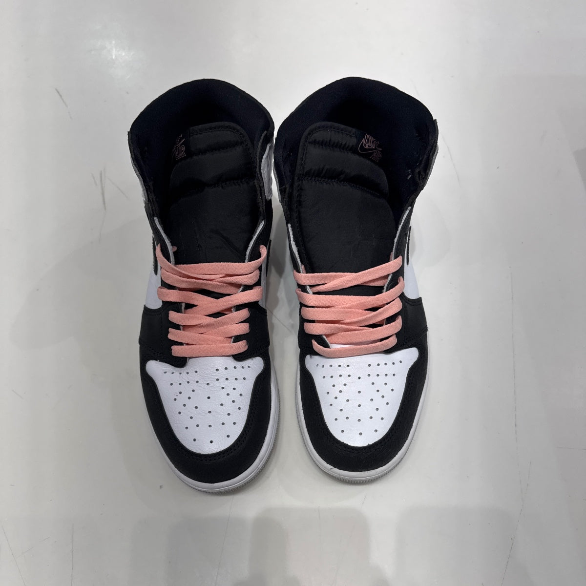 Jordan 1 Retro High OG Bleached Coral Size 9.5 (Lightly Worn Pre-Owned) - Image 4