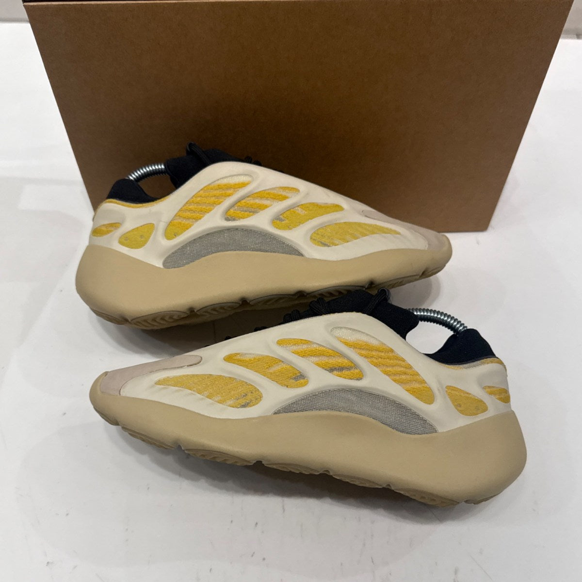 adidas Yeezy 700 V3 Safflower Size 6.5 (Lightly Worn Pre-Owned) - Image 2