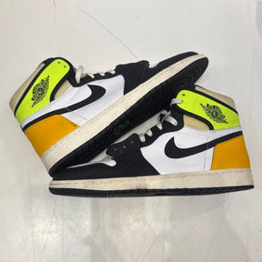 Jordan 1 Retro High White Black Volt University Gold Size 12 (Moderately Worn Pre-Owned) - Image 2