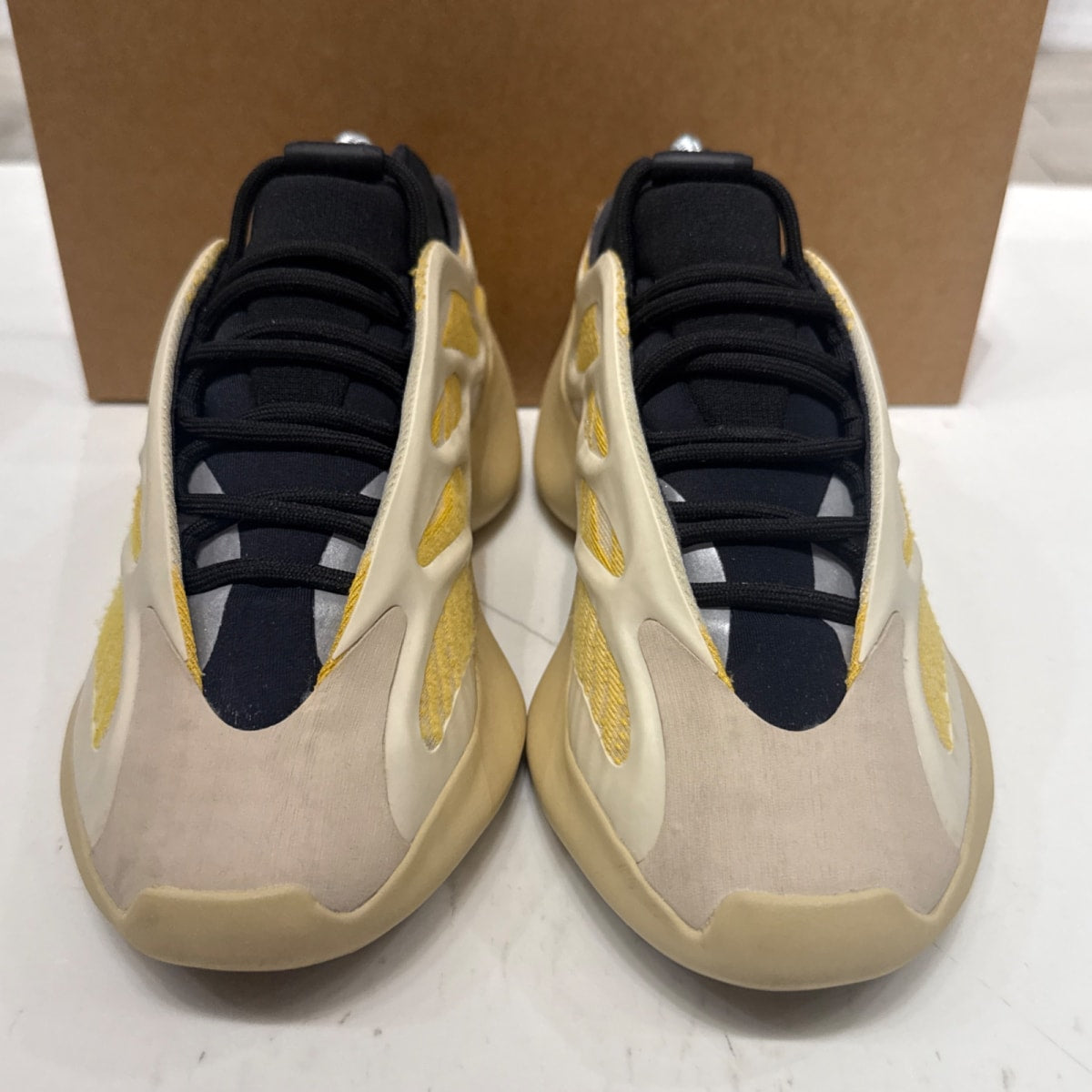 adidas Yeezy 700 V3 Safflower Size 6.5 (Lightly Worn Pre-Owned) - Image 4