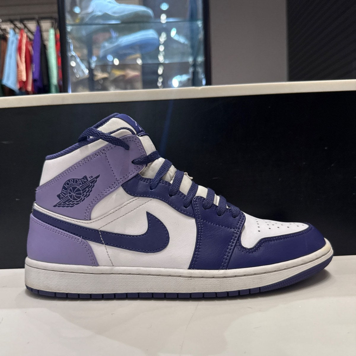 Jordan 1 Mid Blueberry Size 10.5 (Lightly Worn Pre-Owned) - Image 1