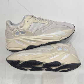 adidas Yeezy Boost 700 Analog - Image 2