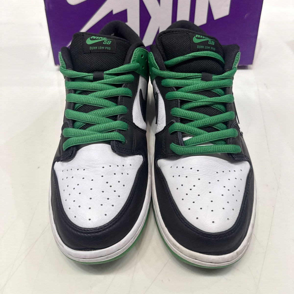 Nike SB Dunk Low Classic Green Size 11 (Lightly Worn Pre-Owned) - Image 4