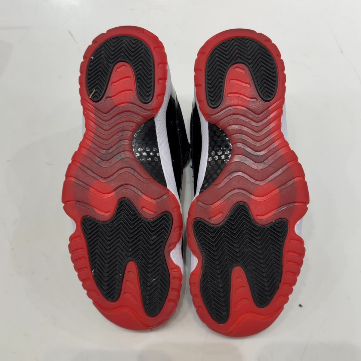 Jordan 11 Retro Low Bred (2025) - Image 6