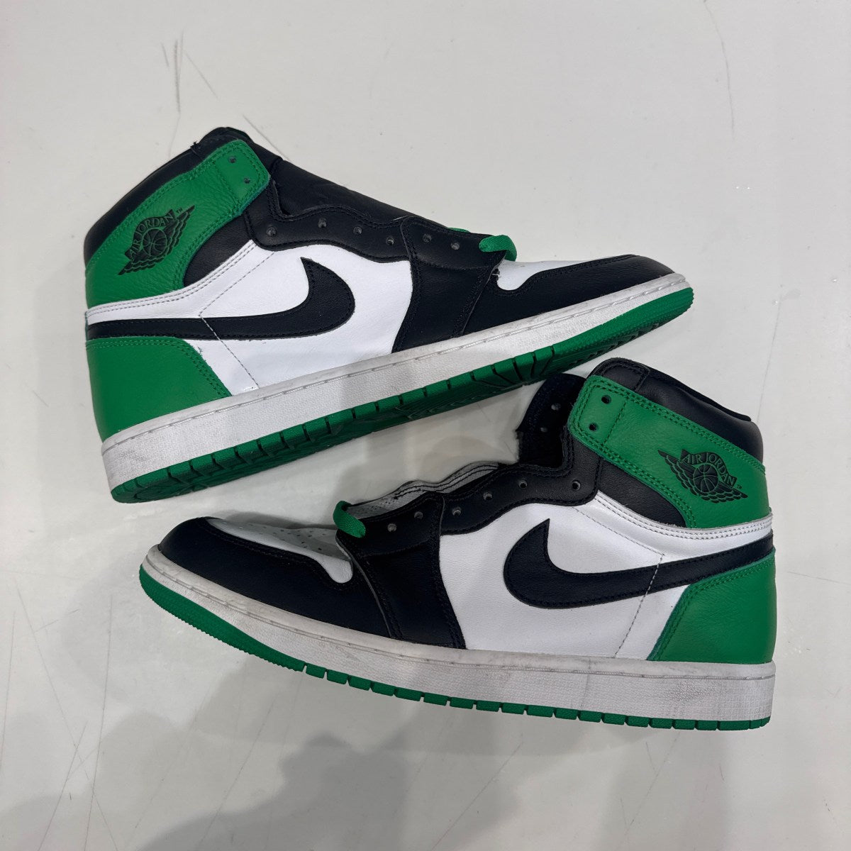 Jordan 1 Retro High OG Lucky Green Size 11.5 (Lightly Worn Pre-Owned) - Image 2