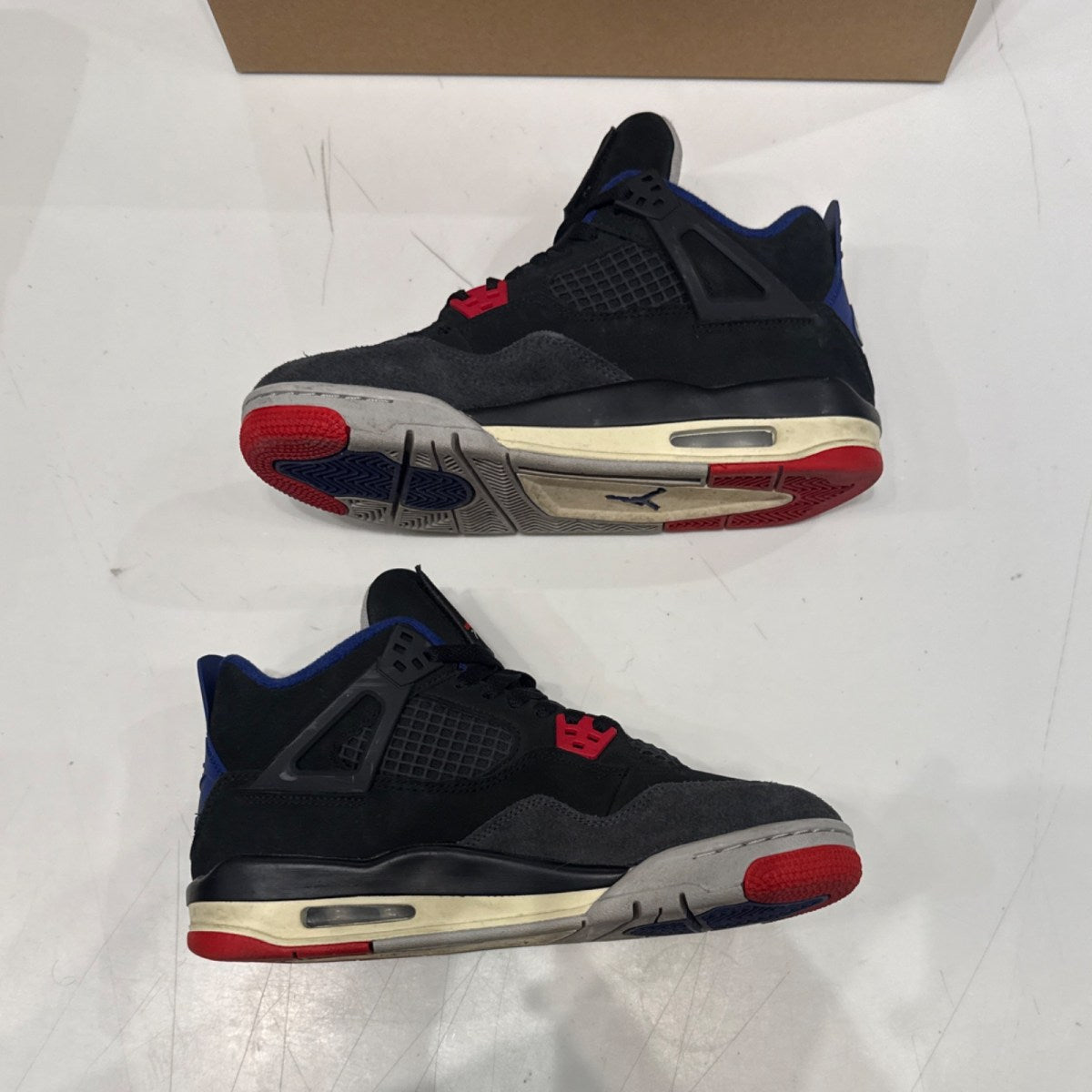 Jordan 4 Retro Rare Air (GS) Size 7Y (Moderately Worn Pre-Owned) - Image 3