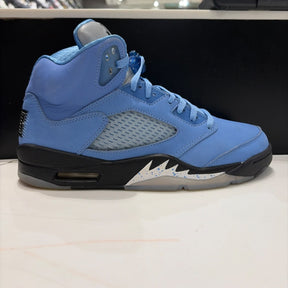 Jordan 5 Retro UNC University Blue Size 10 (Moderately Worn Pre-Owned) - front