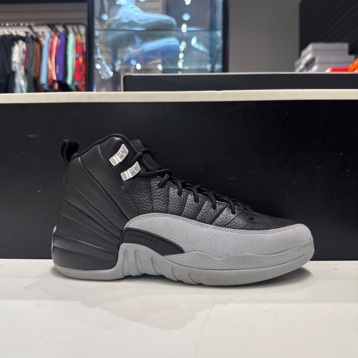 Jordan 12 Retro Barons (GS) Size 7Y (Moderately Worn Pre-Owned) - Image 1