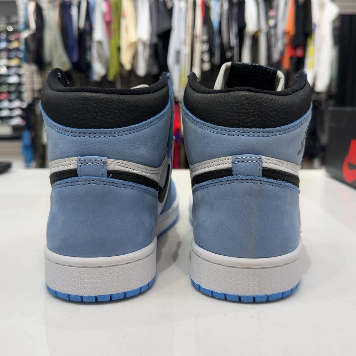 Jordan 1 Retro High OG University Blue - Image 4