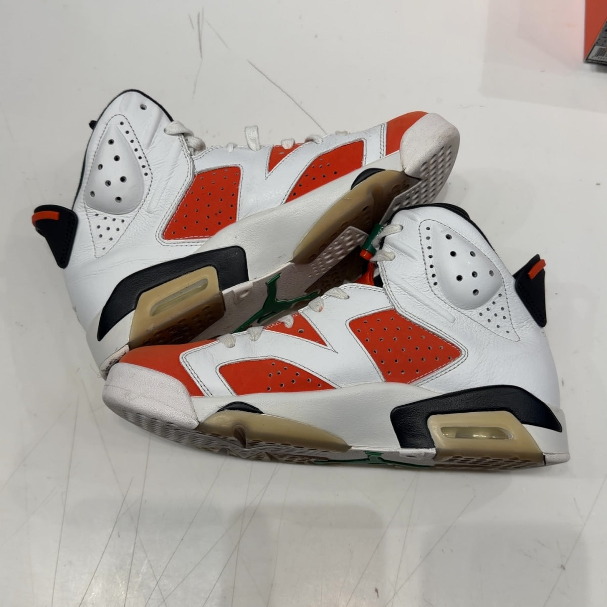Jordan 6 Retro Gatorade Like Mike White Size 8.5 (Lightly Worn Pre-Owned) - Image 3