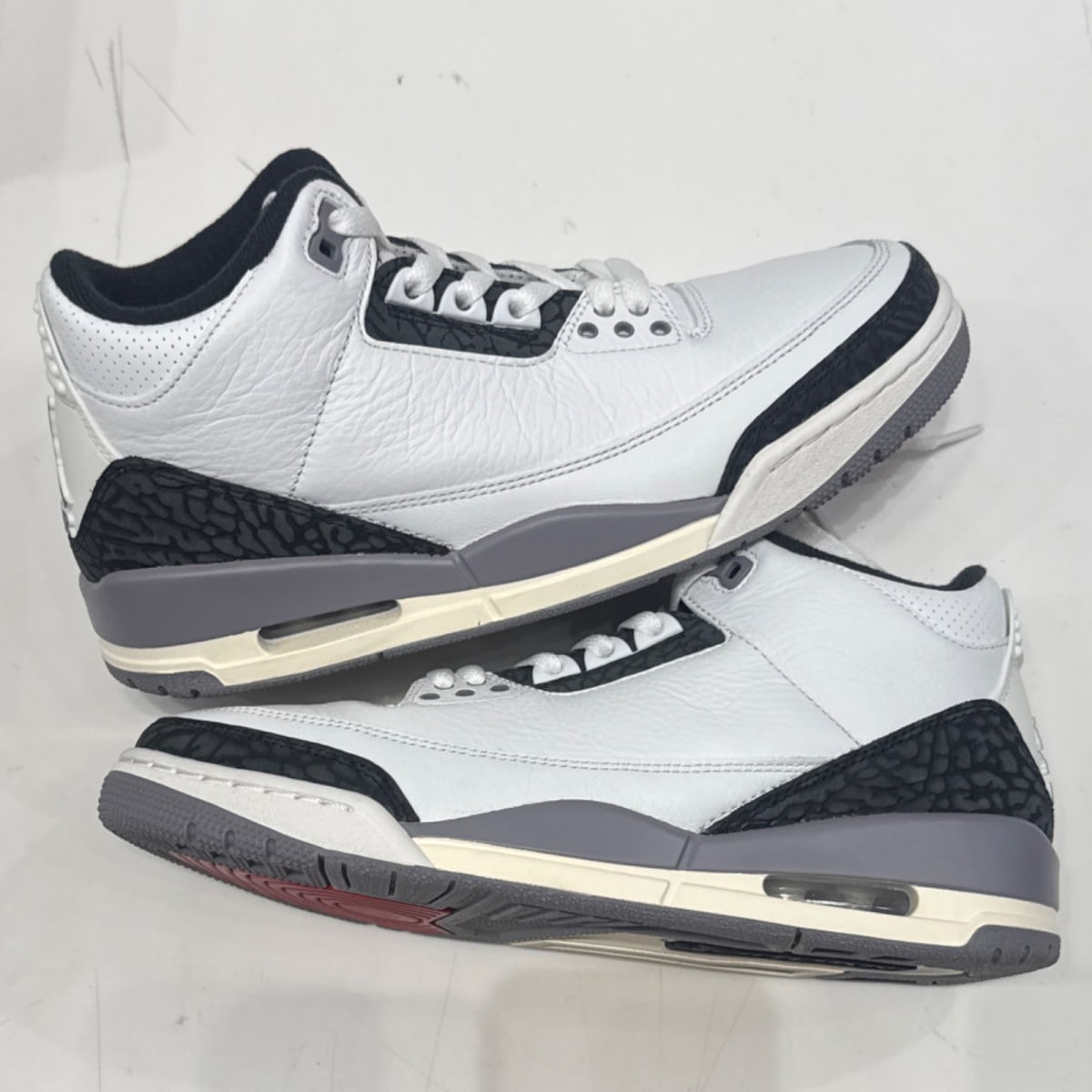 Jordan 3 Retro Cement Grey - Image 2