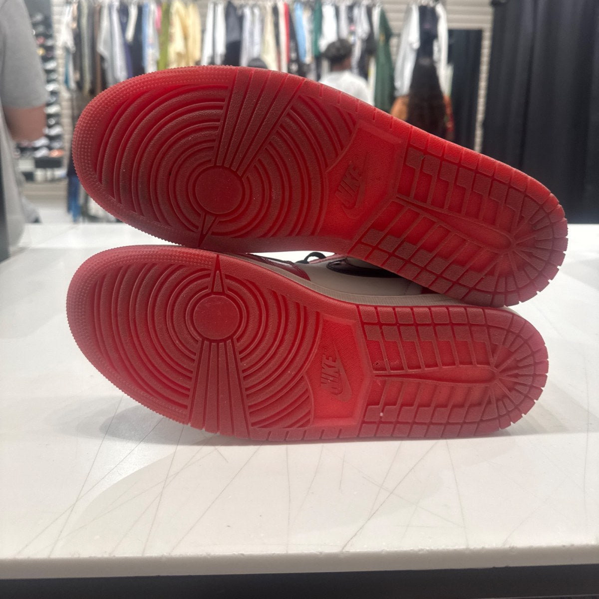 Jordan 1 Retro High OG Spider-Man Across the Spider-Verse - Image 6