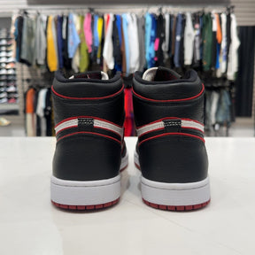 Jordan 1 Retro High Bloodline Size 8 (Tried On Pre-Owned) - aux