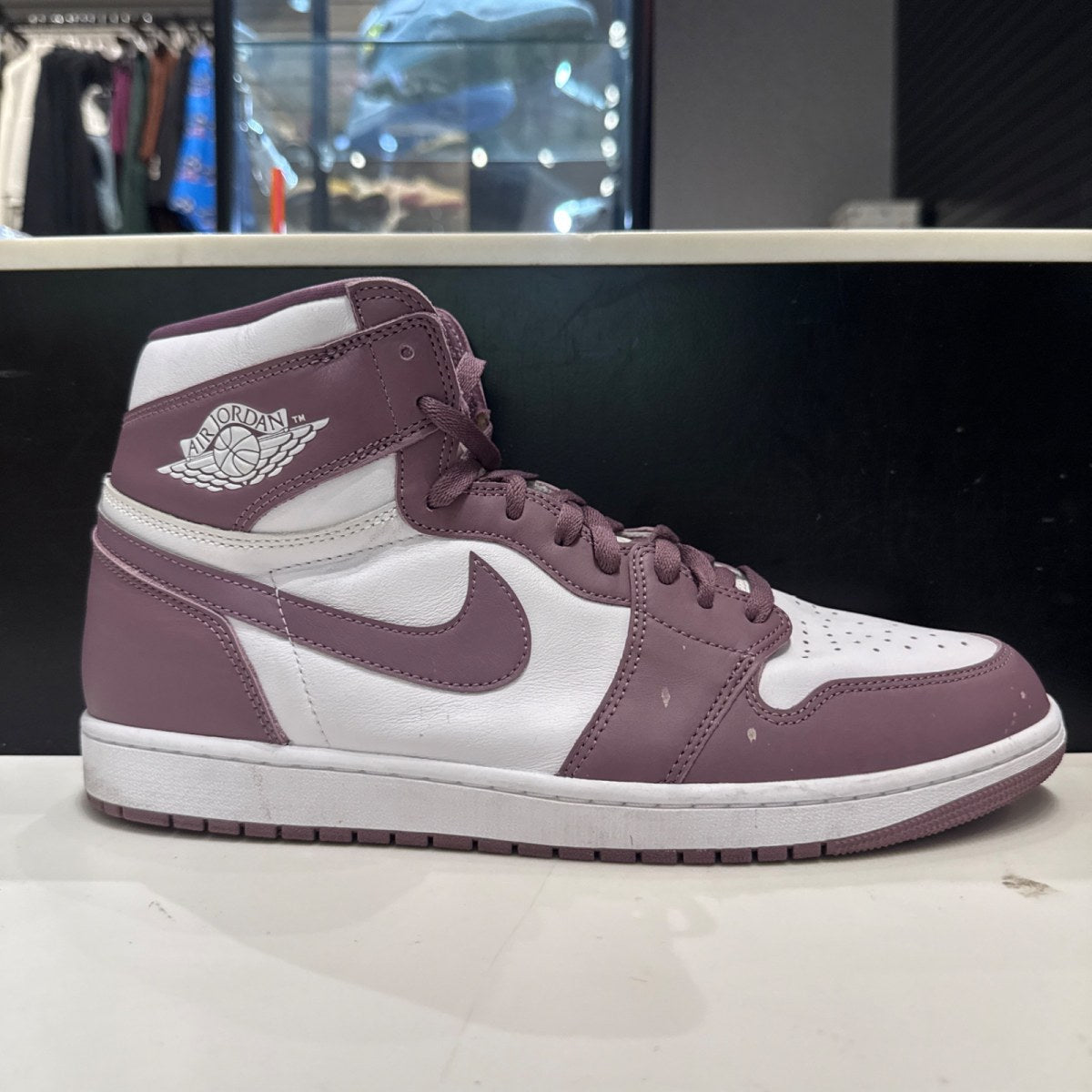 Jordan 1 Retro high OG Mauve Size 14 (Lightly Worn Pre-Owned) - Image 1