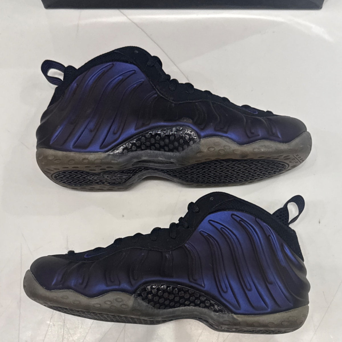 Nike Air Foamposite One Eggplant (2017) Size 9 (Heavily Worn Pre-Owned) - Image 2
