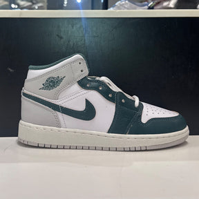 Jordan 1 Mid SE Oxidized Green (GS) - Image 1