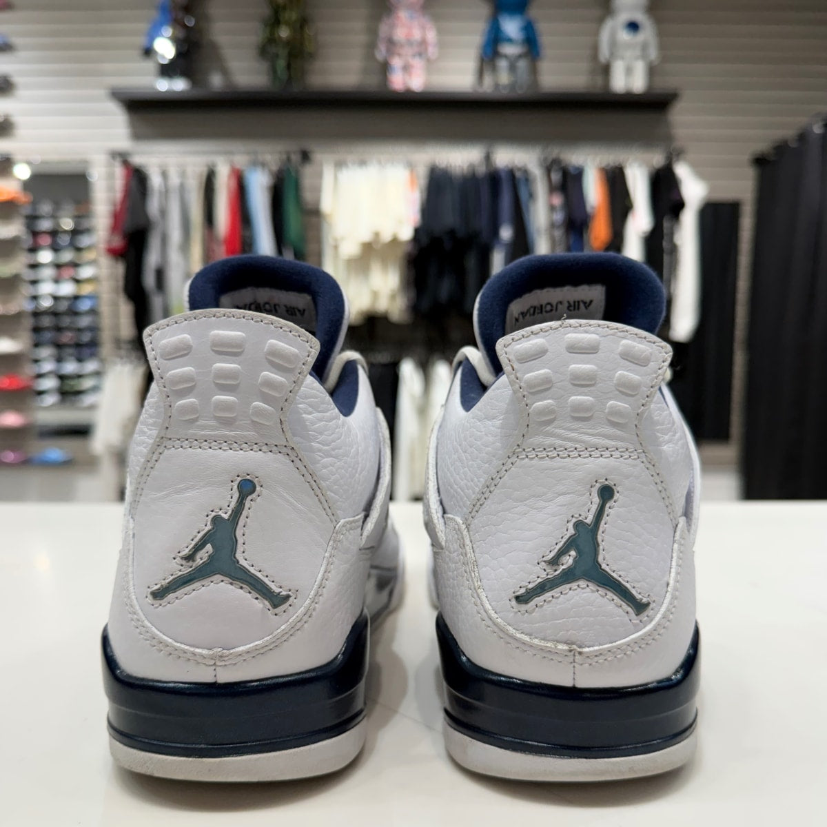Jordan 4 Retro Columbia (2015) - Image 5