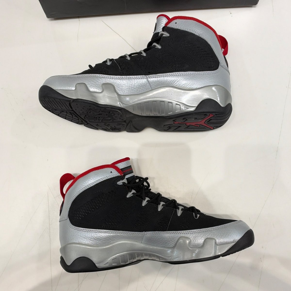 Jordan 9 Retro Johnny Kilroy Size 9.5 (Lightly Worn Pre-Owned) - side