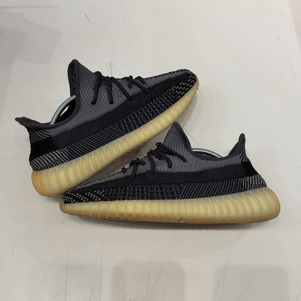 adidas Yeezy Boost 350 V2 Carbon Size 10.5 (Moderately Worn Pre-Owned) - Image 2