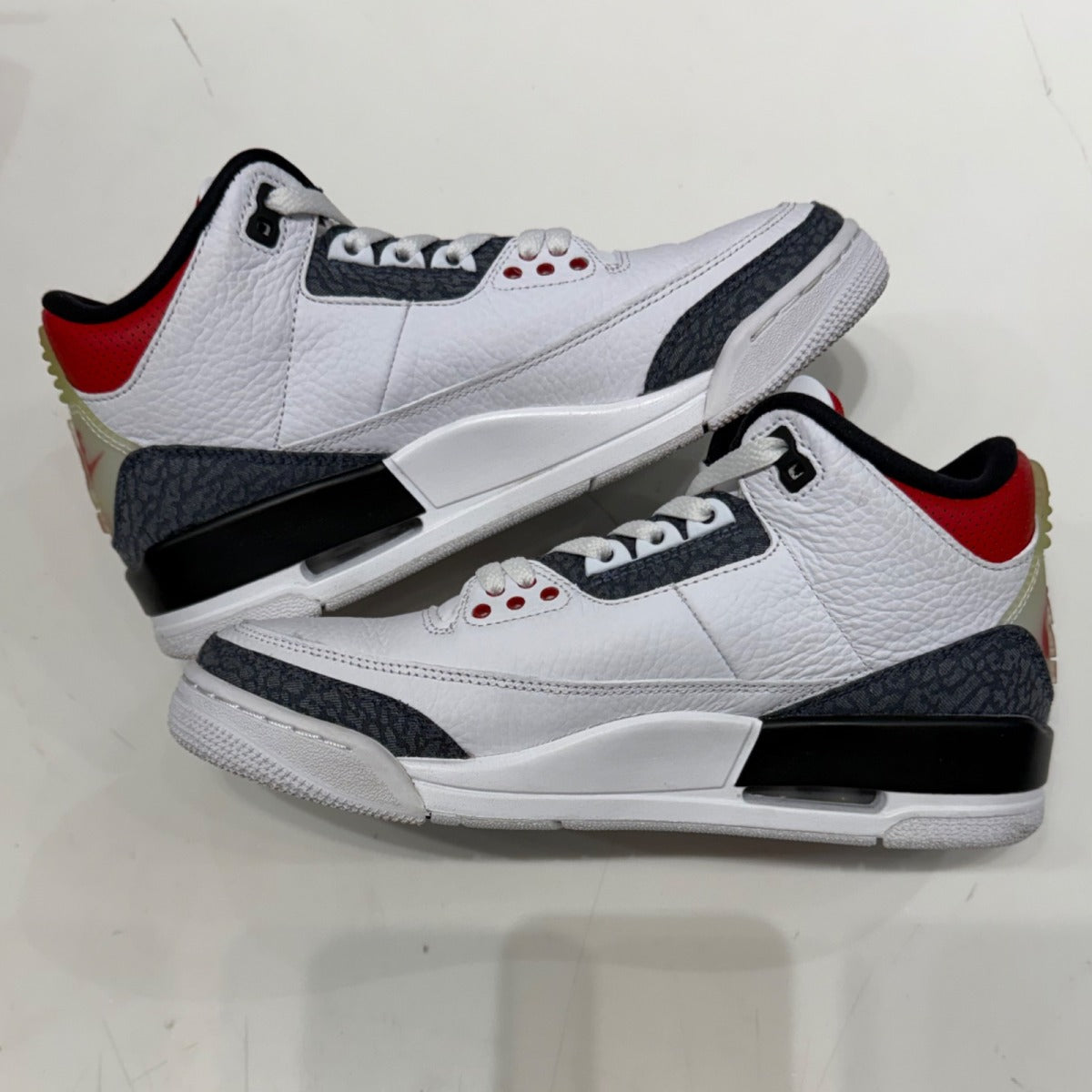 Jordan 3 Retro SE Fire Red Denim (2020) - Image 3