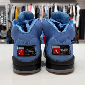 Jordan 5 Retro UNC University Blue Size 10 (Moderately Worn Pre-Owned) - sole
