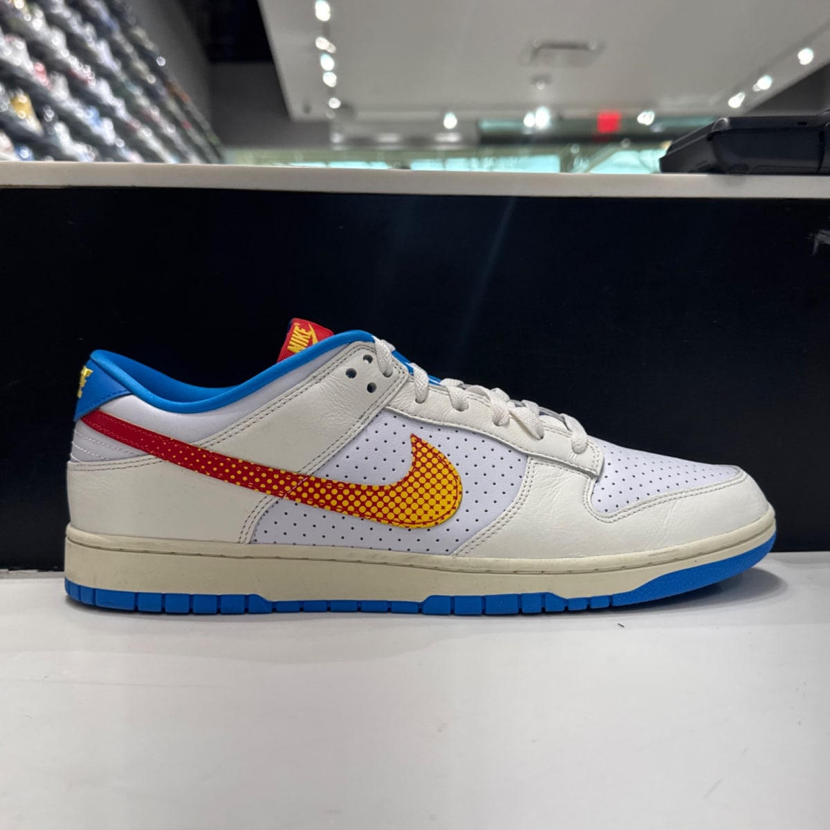 Nike Dunk Low Retro SE Pop Art Sail Photo Blue Size 14 (VNDS Pre-Owned) - Image 1