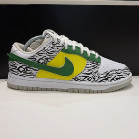 Nike Dunk Low Doernbecher Zoe Size 8.5 (Lightly Worn Pre-Owned) - front