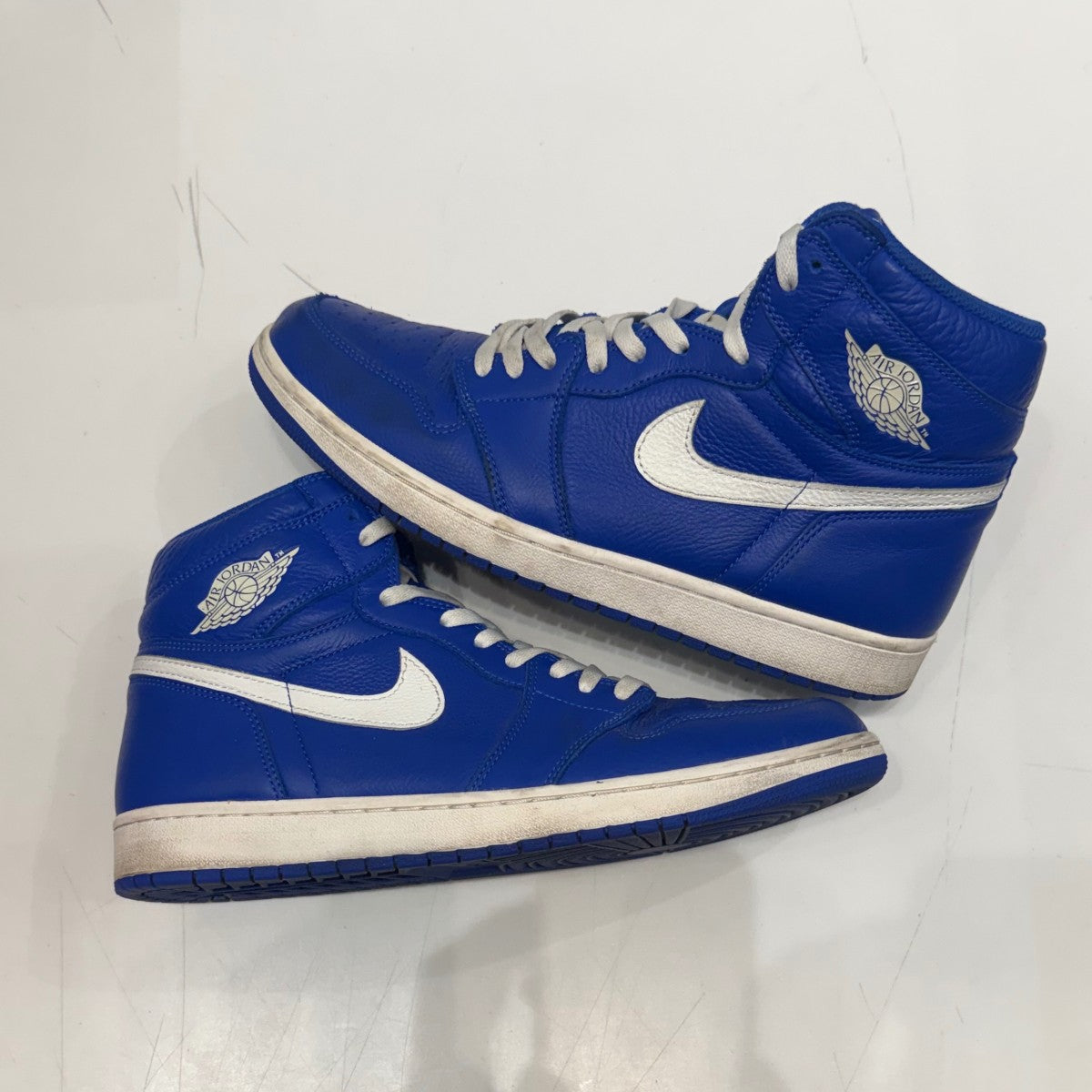 Jordan 1 Retro High Hyper Royal Size 12 (Moderately Worn Pre-Owned) - Image 2
