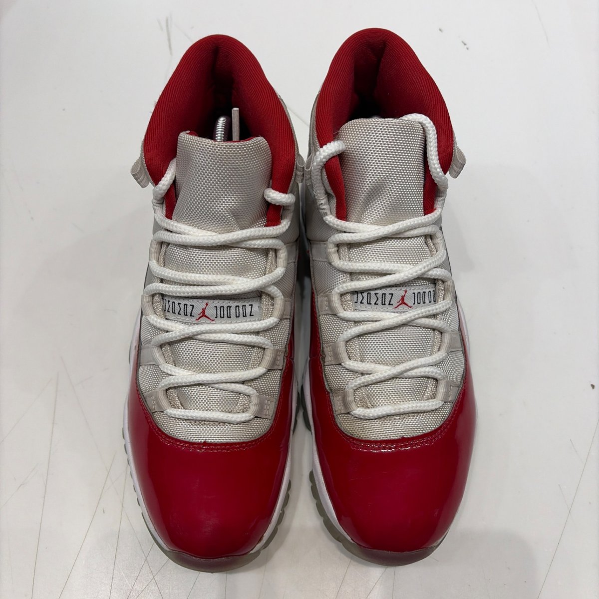 Jordan 11 Retro Cherry (2022) Size 10 (Moderately Worn Pre-Owned) - tag