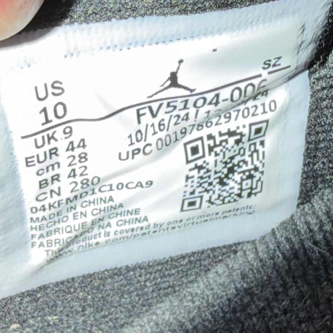 Jordan 11 Retro Low Bred (2025) Size 10 (Lightly Worn Pre-Owned) - Image 6